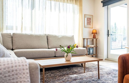 Revelstoke Condo | Revelstoke - Condo with Hot Tub-Sea Eagles Landing