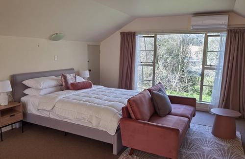 Tamahere Apartment | Revive offers you restful accommodation in beautiful country setting