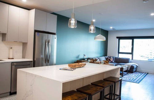 Revelstoke Condo | Revy Rendezvous-Top floor, pet friendly condo with private hot tub