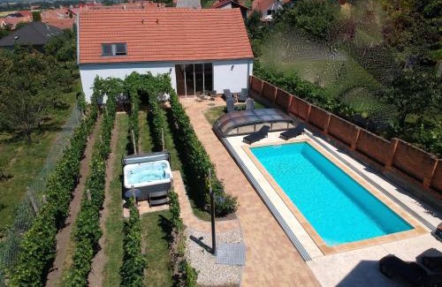 Horni Vestonice Apartment | Rezidence Věstonice