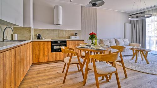 Niechorze Apartment | Rezydencja Niechorze D202 Boho z Basenem i SPA - 5D Apartments
