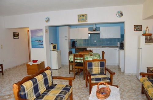 Rhodes Town House | Rhodes: Downtown near the port. House with air conditioning, terrace, courtyard and flower garden for 6 people