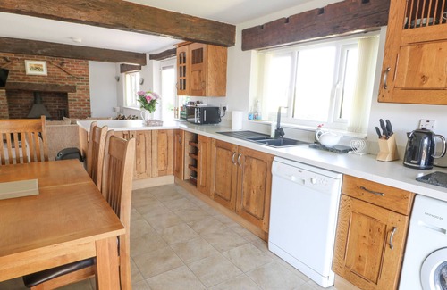 Brynteg House | RHOSYDD COTTAGE, family friendly, with open fire in Brynteg