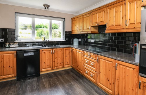 Bethania Cottage | RHYDYGROES, pet friendly, character holiday cottage in Felinfach