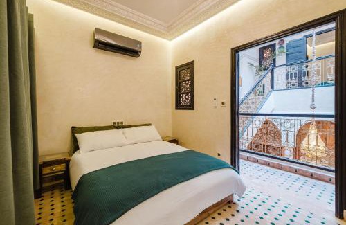 Marrakech House | Riad Emeraude Cozy Riad with Shared Pool 4 Room