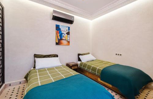 Marrakech House | Riad Emeraude Cozy Riad with Shared Pool 4 Room
