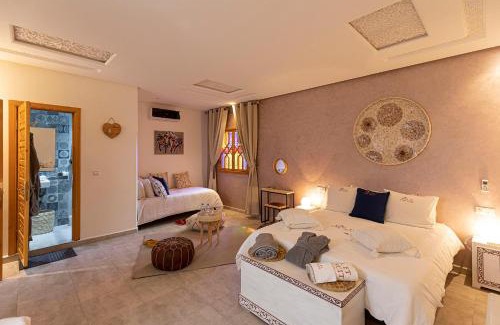 Kasbah House | RIAD Miel & Une Nuit