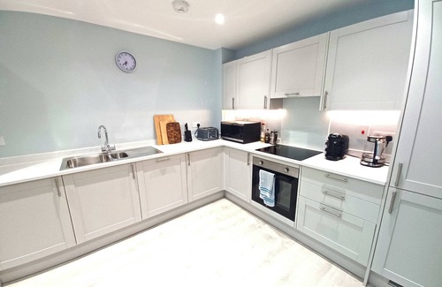 Herne Bay Cottage | Richmond Cottage - Brand New 4BR. Holiday Home with Pool Table and Free Parking!