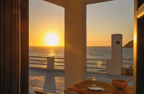 Aegiali Apartment | Richti studio - self service Aegean Sea view!