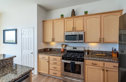 Desert Hot Springs House | Ridge Overlook | Stunning Mountain Views