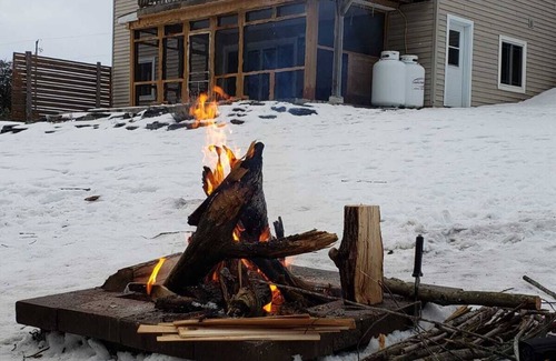Picton House | Ridge Retreat in the County, minutes from Sandbanks, Picton & Bloomfield