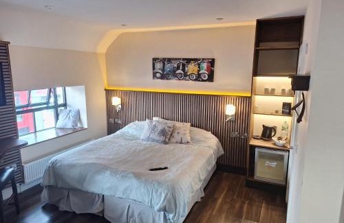 Cortober Hotel | Ridge-Rock Accommodation