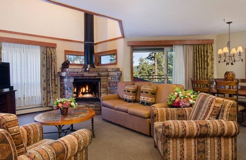 Tahoe Village Condo | Ridge Tahoe: Feb16-Feb19: 2br/2ba suite: 3 nights: Sleeps 8