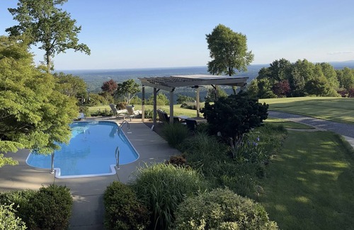 Taylorsville Cottage | Ridgetop Oasis! Cottage/pool perched above valley. Stunning views, gardens, more
