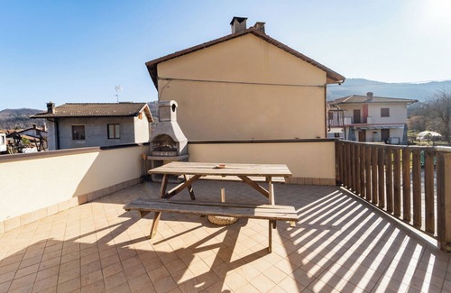 Roccasparvera House | Rifugio la Rocca - Two Bedroom House, Sleeps 8