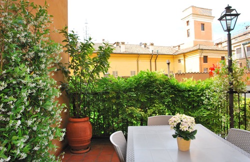 Ravenna Apartment | Right in the Old Town: bright penthouse with large furnished terrace.