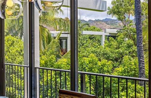 Waialae Iki Condo | Right on the beach near Diamond Head and 4 miles from Waikiki!
