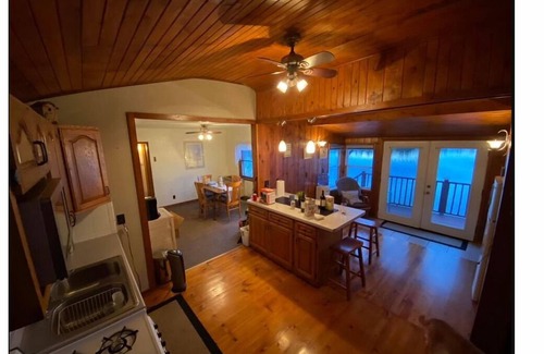 Wautoma Cottage | Right On The Water