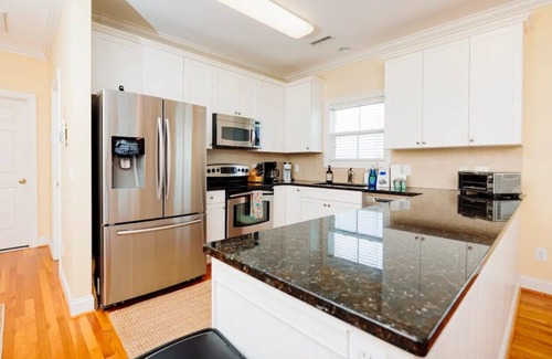 Kure Beach House | Right on Tide: 2.5 blks to beach, pier!