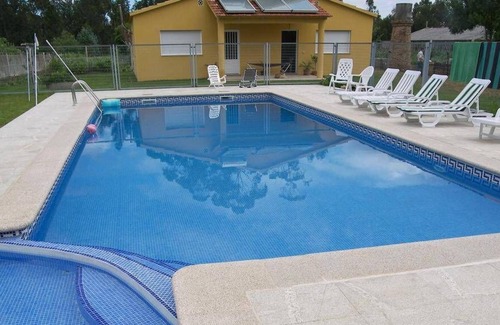 Goian House | Right pool house