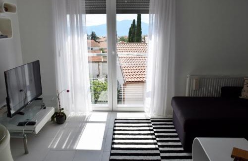 Rijeka Apartment | Rijeka - Charming apartment with Sea View and Private Parking