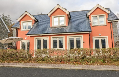 Kenmare Cottage | RING OF KERRY GOLF CLUB COTTAGE in Kenmare, County Kerry