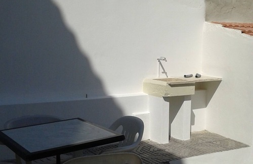 Feijo Apartment | Rio . Beaches . Lisbon, Ideal for families with children and pets.