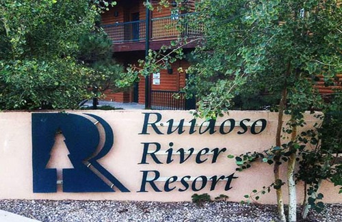 Ruidoso Condo | Rio Ponderosa - This Condo Has All the Ruidoso Views!