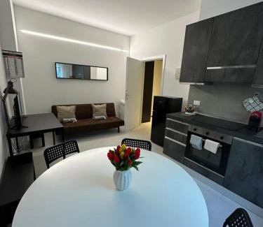 San Donato Milanese Apartment | Ripalta House