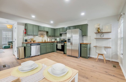 Eastside House | Rise ☼ a PRIME 3/1.5 unit, walk to Forsyth Park!