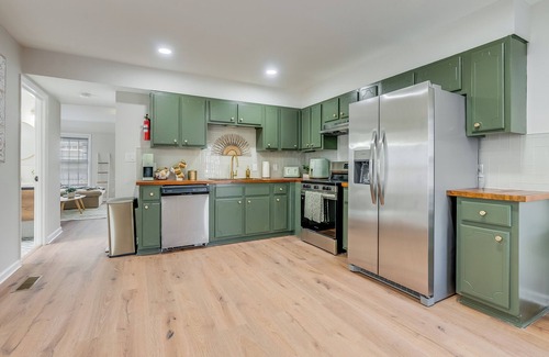 Eastside House | Rise ☼ a PRIME 3/1.5 unit, walk to Forsyth Park!