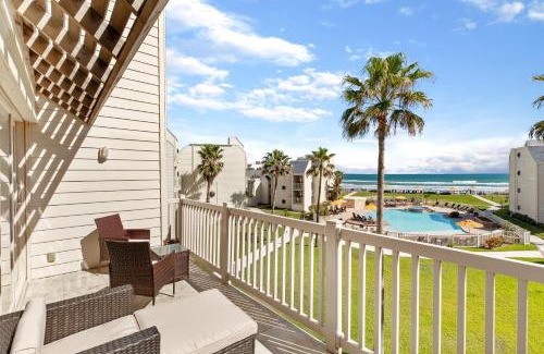 South Padre Island House | Rise and Sea! Beachfront condo in exclusive resort Spectacular shore views and landscapes!