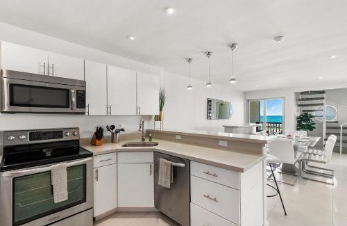 South Padre Island House | Rise and Sea! Beachfront condo in exclusive resort Spectacular shore views and landscapes!