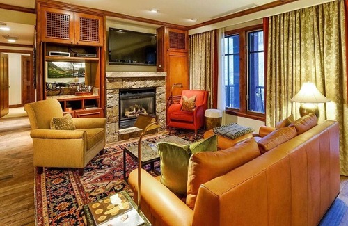 Aspen Resort | Ritz Carlton Aspen 2-bedroom/2.5 bath resort with WiFi, fitness room, AC