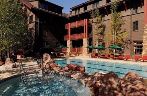 Aspen Condo | RITZ CARLTON ASPEN Resident 2/3BR