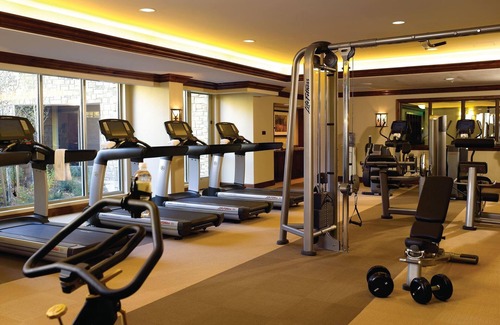 Vail Condo | Ritz Carlton Vail- 2 BR + Den - Sleeps 8, shuttle 1300" to lift