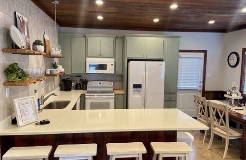 Kyle House | River Access | Pet Friendly | Fishing | Sleeps 4