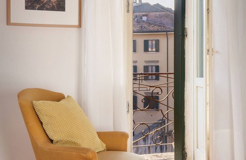 Verona City Centre Apartment | River balcony - view to the river Adige