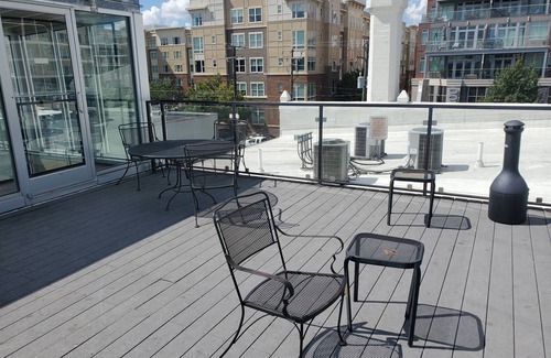 North Chesterfield Apartment | River City Den