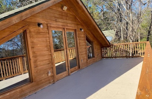 Appling County Cabin | River Cross Lodge Cypress Loblolly Cabin Overlooking The Altamaha River