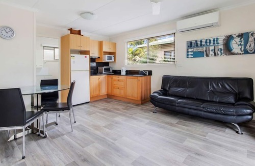 Diddillibah Apartment | River front Bungalow-Maroochy River Resort