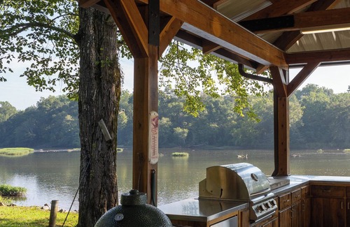 Dadeville Cabin | River Front Cabin - Fish, Kayak, Relax n40 min. to Auburn, 1 hr. to Talladega