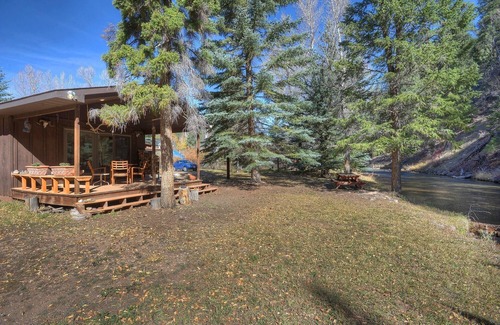 Durango - Purgatory Cabin | River Front Cabin on 1 acre - 14 Minutes to Downtown Durango
