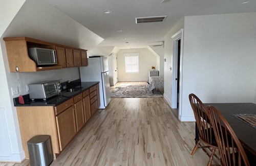Coles Point Apartment | River Front Coles Point Loft. Get out of the city and breathe!