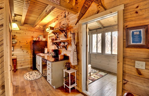 Boswell Cabin | River Front Relaxing Log Cabin Unwind-Refresh-Enjoy - Great View!
