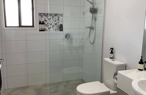 Axedale Bed & Breakfast | River Gardens Axedale Pet Friendly B&B Farm Stay - Self Contained Unit