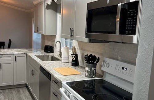 Decatur House | River House with AC and WiFi in welcoming Ripley, Ohio