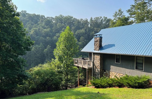 Cornelia House | River House with exceptional view