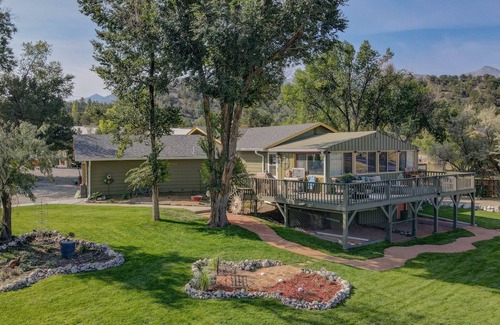 Howard House | River Place Retreat Unit 5- A River Oasis