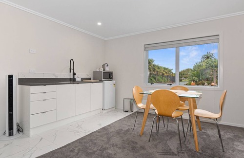 Ruakaka House | River Rest - Ruakaka Holiday Home